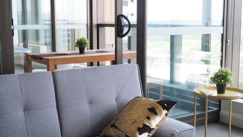 Skygarden Olympic Park View 2 Bedroom Apartment - Winery Find 6