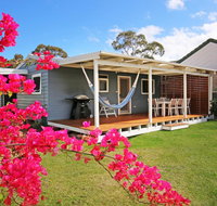 Hayes Beach House - Jervis Bay - Pet Friendly - Winery Find