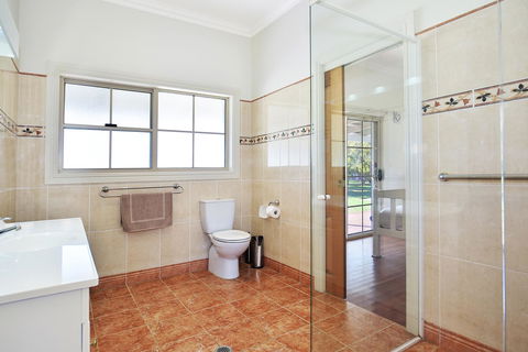 Terara Riverside Retreat - Winery Find 17