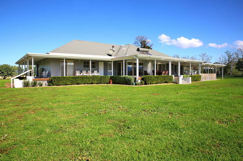 Terara Riverside Retreat - Winery Find 22