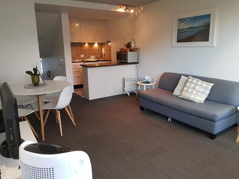 Manly Central Executive - Winery Find 9