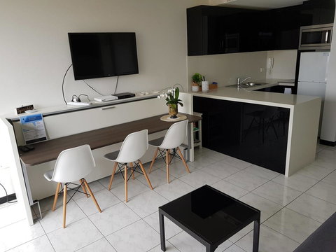 Manly Central Executive - Winery Find 8