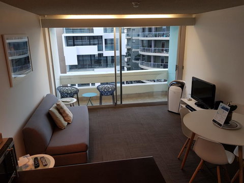 Manly Central Executive - Winery Find 6