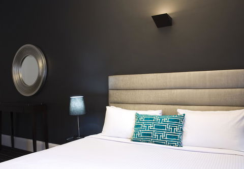 Hotel Challis Potts Point - Winery Find 17