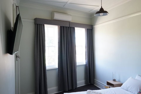 Rosehill Hotel - Winery Find 31