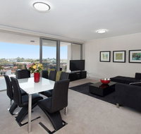 The Junction Palais - Modern and Spacious 2BR Bondi Junction Apartment Close to Everything - Winery Find