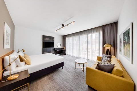 Vibe Hotel Sydney - Winery Find 32