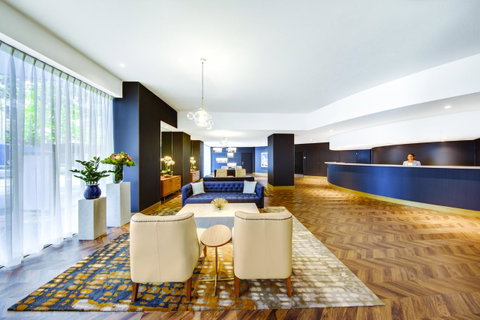 Vibe Hotel Sydney - Winery Find 11