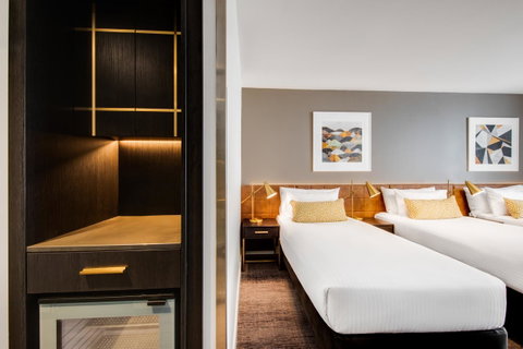 Vibe Hotel Sydney - Winery Find 7