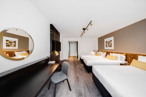 Vibe Hotel Sydney - Winery Find 15