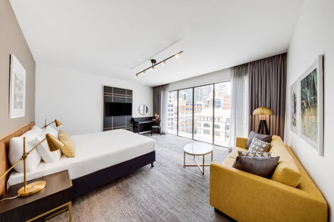 Vibe Hotel Sydney - Winery Find 33