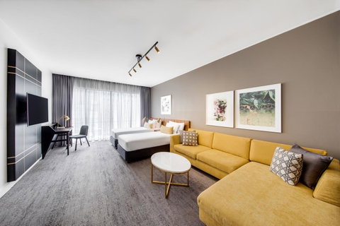 Vibe Hotel Sydney - Winery Find 21