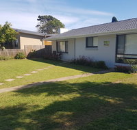 Golden Hill Cottage - Winery Find