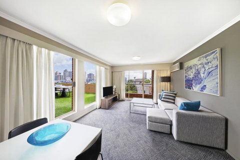 Adina Apartment Hotel Sydney Surry Hills - Winery Find 12