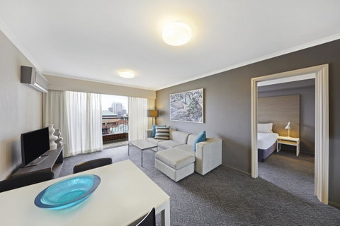 Adina Apartment Hotel Sydney Surry Hills - Winery Find 10