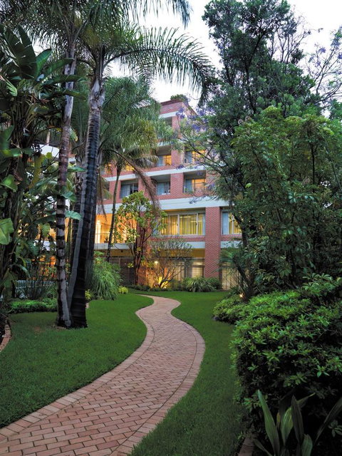 Adina Apartment Hotel Sydney Surry Hills - Winery Find 5