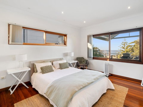 The Beach House Terrigal - Winery Find 7