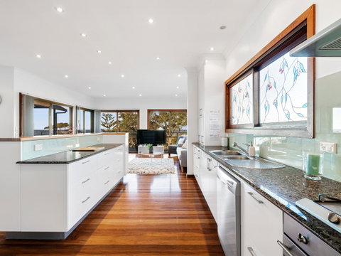 The Beach House Terrigal - Winery Find 2