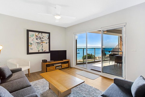 Victoria Parade, Kiah, Unit 10, 53 - Winery Find 1