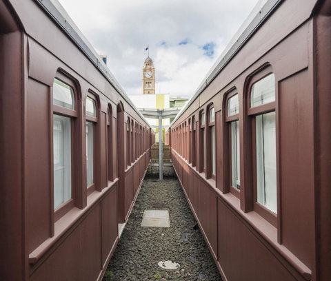 Railway Square YHA - Winery Find 18