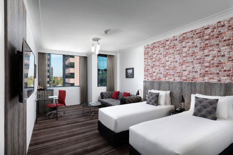 Rydges Sydney Central - Winery Find 11