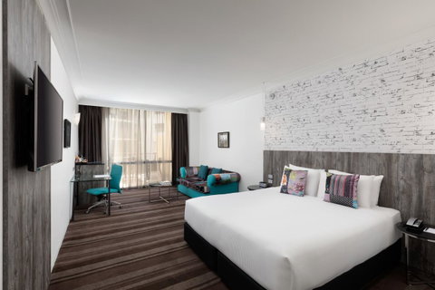 Rydges Sydney Central - Winery Find 17