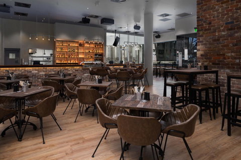 Rydges Sydney Central - Winery Find 20