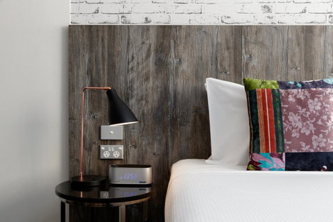 Rydges Sydney Central - Winery Find 5