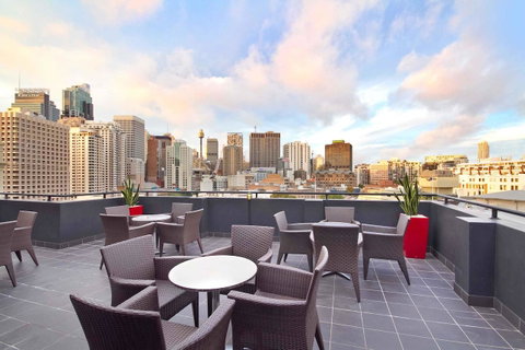 Rydges Sydney Central - Winery Find 39
