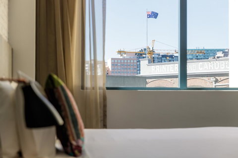 Rydges Sydney Central - Winery Find 8