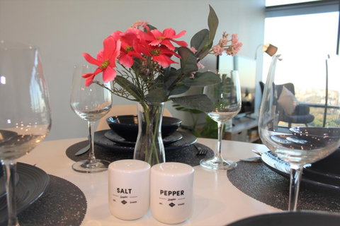 Stunning Views Sydney Olympic Park - Winery Find 1