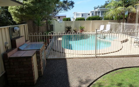 Mollymook Surfbeach Motel & Apartments - Winery Find 14