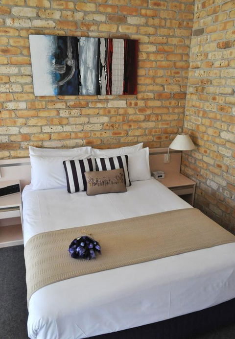 Mollymook Surfbeach Motel & Apartments - Winery Find 6