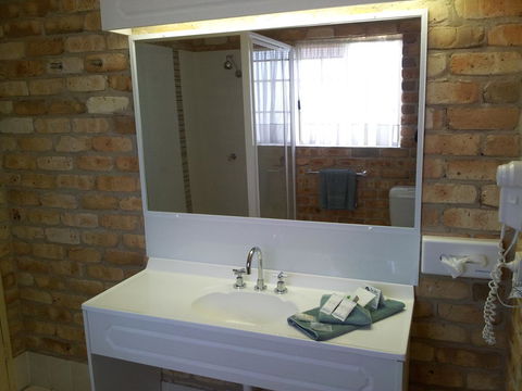 Mollymook Surfbeach Motel & Apartments - Winery Find 20