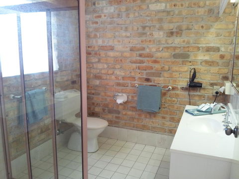 Mollymook Surfbeach Motel & Apartments - Winery Find 22