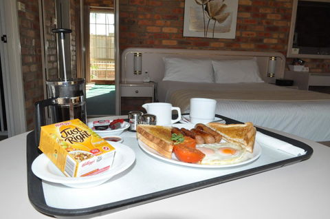 Mollymook Surfbeach Motel & Apartments - Winery Find 2