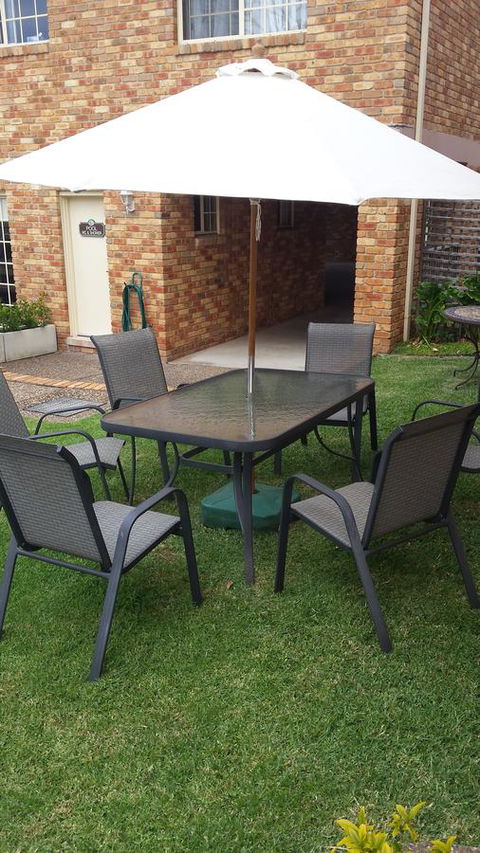 Mollymook Surfbeach Motel & Apartments - Winery Find 11