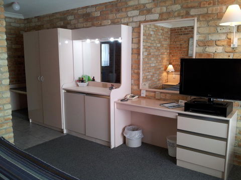 Mollymook Surfbeach Motel & Apartments - Winery Find 19