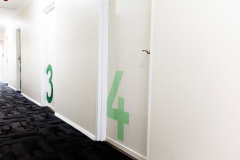 Mad Monkey Broadway - Winery Find 29