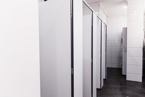 Mad Monkey Broadway - Winery Find 17