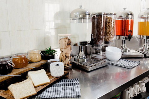 Mad Monkey Broadway - Winery Find 26