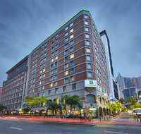 Holiday Inn Darling Harbour - Winery Find