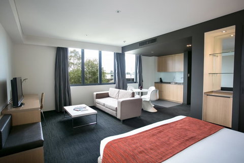Alpha Hotel Eastern Creek - Winery Find 16