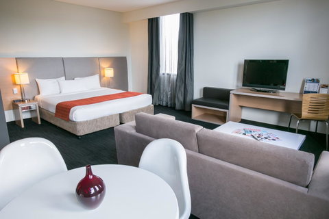 Alpha Hotel Eastern Creek - Winery Find 14