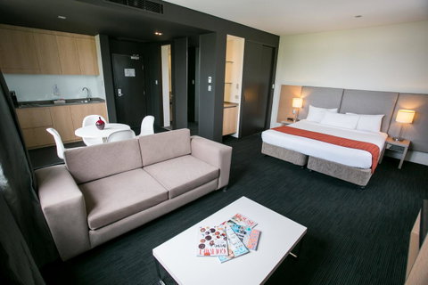 Alpha Hotel Eastern Creek - Winery Find 15