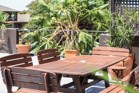 Little Coogee Hotel - Winery Find 4