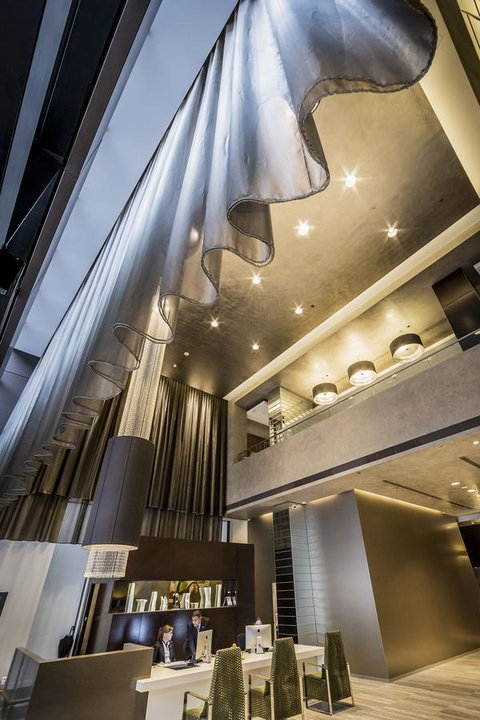 Fraser Suites Sydney - Winery Find 18
