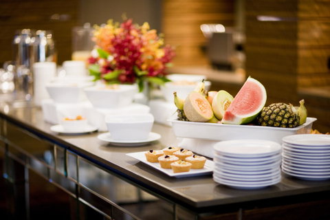 Fraser Suites Sydney - Winery Find 22