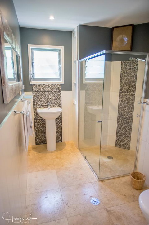 Valla's Beach House - Winery Find 20