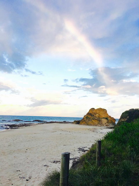 Valla's Beach House - Winery Find 23